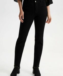 Wandacollazo.shop08958399a5 1